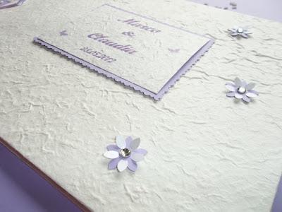 Wedding Guestbook con fiorellini con petali 3d