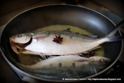 Il pesce azzurro sostenibile: Leccia in padella all'anice stellato e cardamomo