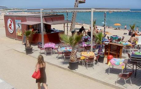 chiringuitos-in-spiaggia-a-barcellona