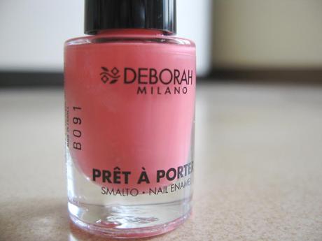 Nails. Deborah in pink