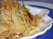 Pasta acciughe molliche tostate