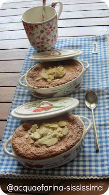 ...mini clafoutis alle ciliegie con cardamomo e vaniglia profumate al vin santo di Carmignano doc... ...mini clafoutis alle ciliegie con cardamomo e vaniglia profumate al vin santo di Carmignano doc...
