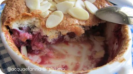 ...mini clafoutis alle ciliegie con cardamomo e vaniglia profumate al vin santo di Carmignano doc... ...mini clafoutis alle ciliegie con cardamomo e vaniglia profumate al vin santo di Carmignano doc...