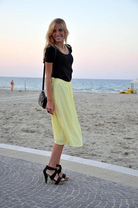 Outfit Yellow long Skirt