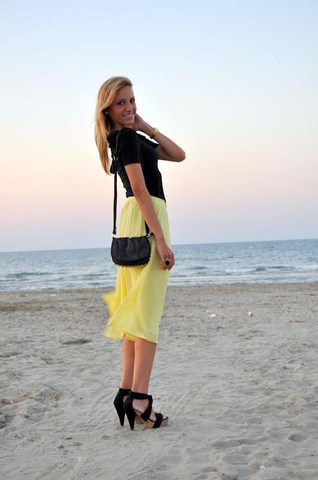 Outfit Yellow long Skirt
