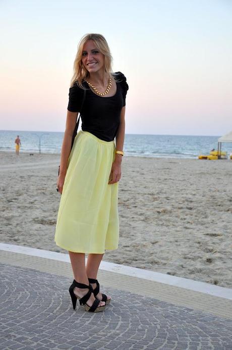 Outfit Yellow long Skirt