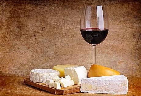 Vino senza uva e formaggio senza latte Le fregature a tavola dell’Europa