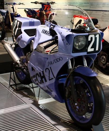 Yamaha FZR 750 OW74 TECH21 Shiseido Racing Team 8 Hours Suzuka 1985