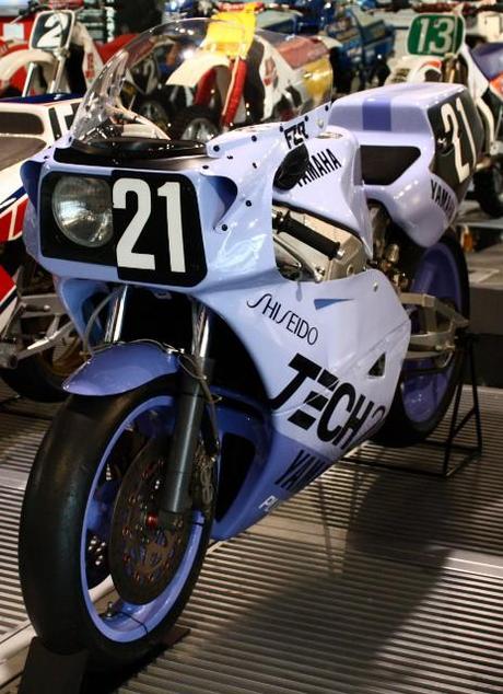 Yamaha FZR 750 OW74 TECH21 Shiseido Racing Team 8 Hours Suzuka 1985