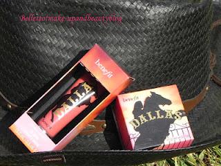 Benefit - Dallas Box o' Powder e Ultra Plush Lip Gloss...per vere cowgilrs!