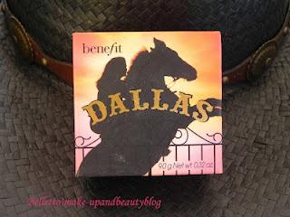 Benefit - Dallas Box o' Powder e Ultra Plush Lip Gloss...per vere cowgilrs!