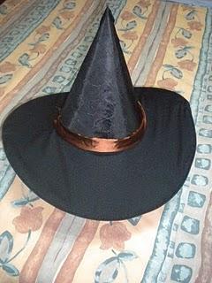 Tutorial (frettoloso) per Halloween: cappello da strega