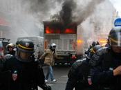 Proteste strada francia. molti giovani. sarkozy tiene pugno duro
