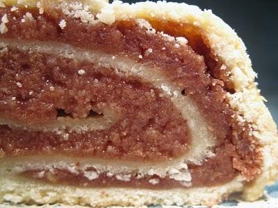 Strudel con ripieno al Pan di Spagna