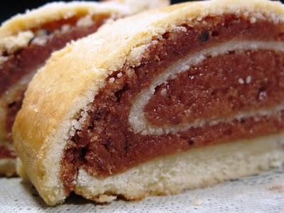 Strudel con ripieno al Pan di Spagna