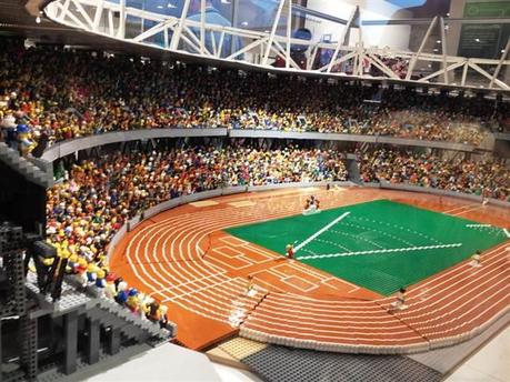 Lo stadio olimpico di Londra 2012 rifatto con i LEGO
