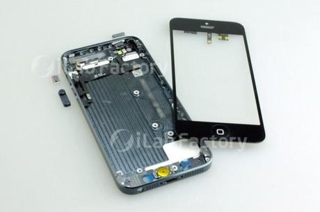 iPhone 5 Rumors Features: le foto di un iPhone 5 montato