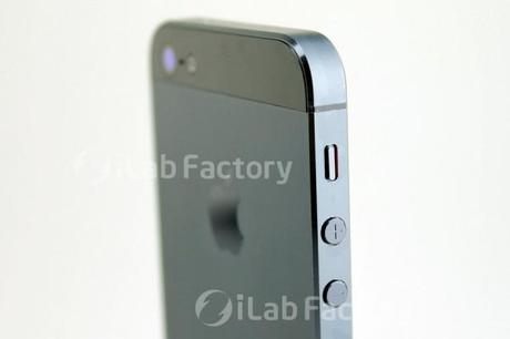 iPhone 5 Rumors Features: le foto di un iPhone 5 montato