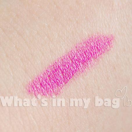 A close up on make up n°98: Lord&Berry; 20100 Shining Lipstick n°7272 Fuchsia