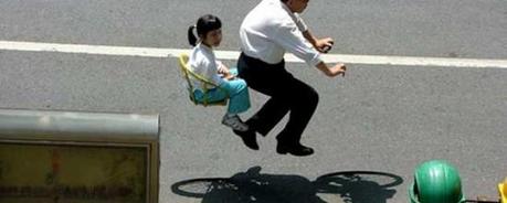 Zhao Huasen - Floating - Fotografie di biciclette invisibili