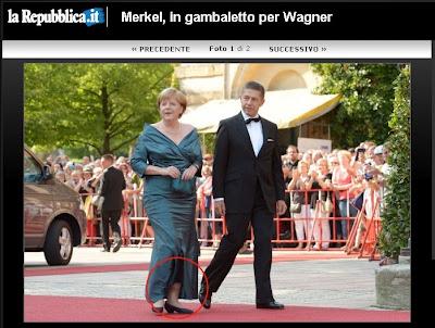 Angela Merkel: rimbalza la notizia della calza