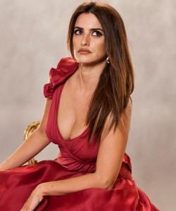 Penelope Cruz è la nuova musa per il calendario Campari 2013