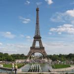 Parigi: la Torre Eiffel cambia look nel 2013