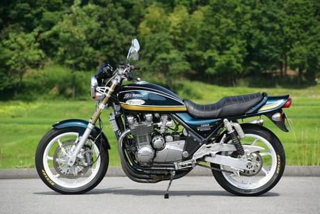 Kawasaki Zephyr 1100 by JB-Power