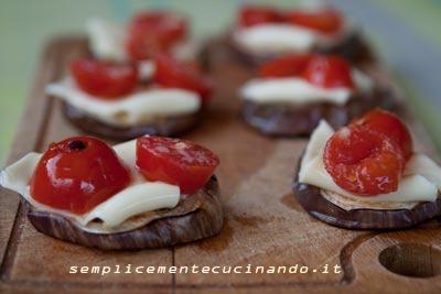 Bocconcini di melanzane grigliate e formaggio