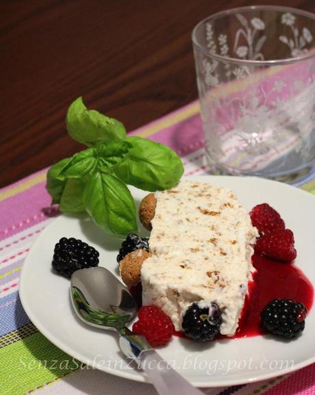 Semifreddo meringhe ed amaretti