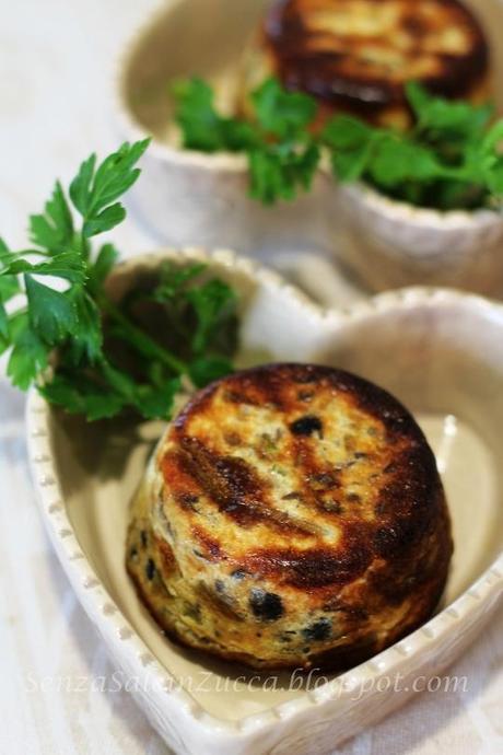 Tortino di asparagi con cetriolini ed olive