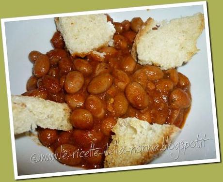 Fagioli in umido con crostini (9)