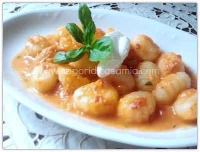 Gnocchi alla Puttanesca