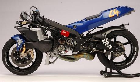 Yamaha YZR 500 G.McCoy 1999 by Utage Factory House (Tamiya)