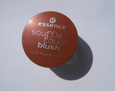 Soufflé touch blush - Essence