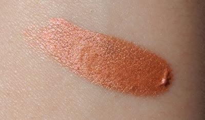 Soufflé touch blush - Essence