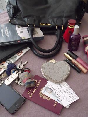 WHAT'S IN MY BAG?