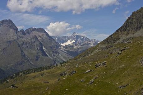 Snowy August - Pinter Lakes