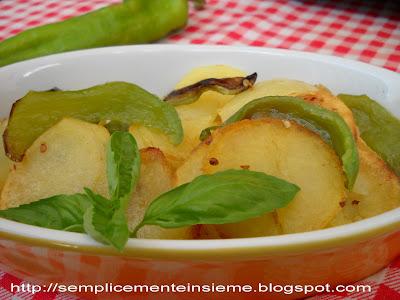 Patate e peperoni in padella alla calabrese