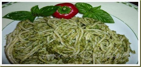 Spaghetti di riso semintegrale senza glutine con pesto di nocciole, basilico e peperoncino piccante (10)