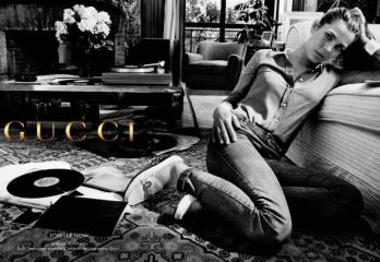 GUCCI: FOREVER CHIC