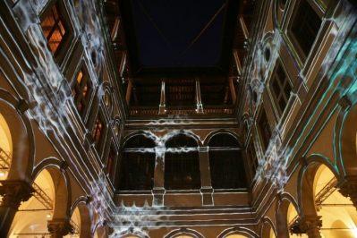 Luci e Ombre, Cortile di Palazzo Strozzi, Firenze