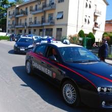 Torino Trova un cadavere sul pianerottolo