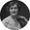 Inchiostro Estivo (Recensione): La vita matrimoniale di Miss Buncle di D.E. Stevenson Inchiostro Estivo (Recensione): La vita matrimoniale di Miss Buncle di D.E. Stevenson