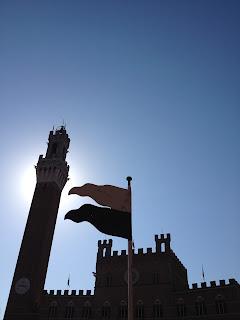 Provare a vedere come vivono il Palio