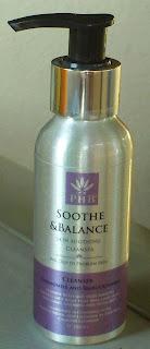 Review Soothe & Balance Cleanser