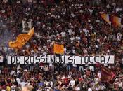 WEEK-END Presentazione della Roma all'Olimpico. 35.000 acclamare giallorossi