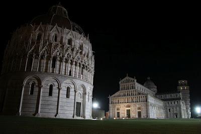 notte a Pisa