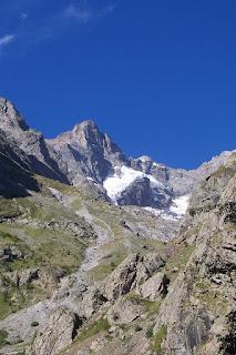 in francia di campeggio in campeggio....