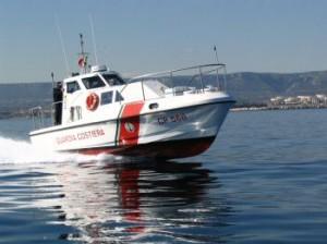 La Maddalena Guardia Costiera salva imbarcazione in fiamme